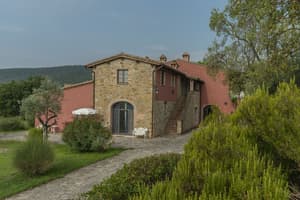 thumbnail: Exterior detail