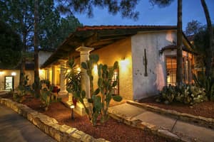 thumbnail: Exterior