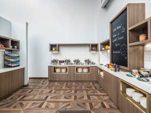 thumbnail: Interior