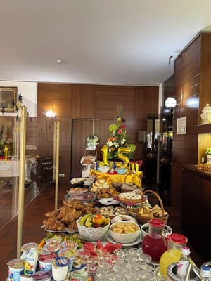 thumbnail: Breakfast buffet