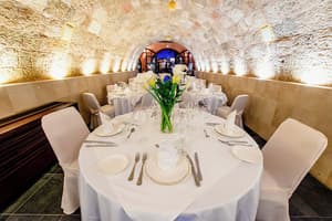 thumbnail: Restaurant