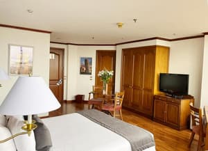 thumbnail: Room