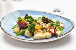 thumbnail: Dining