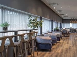 thumbnail: Breakfast area