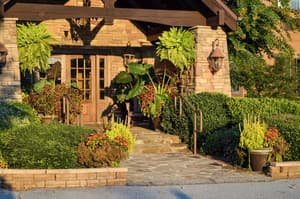 thumbnail: Front of property