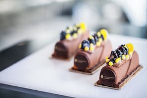 thumbnail: Restaurant
