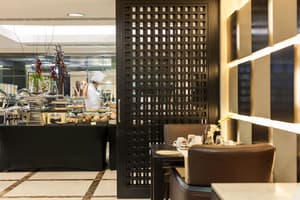 thumbnail: Restaurant