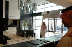 thumbnail: Reception