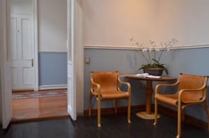 thumbnail: Lobby sitting area
