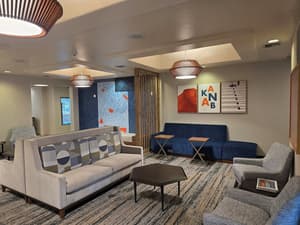thumbnail: Lobby sitting area