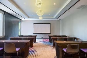 thumbnail: Bar (on property)