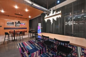 thumbnail: Restaurant