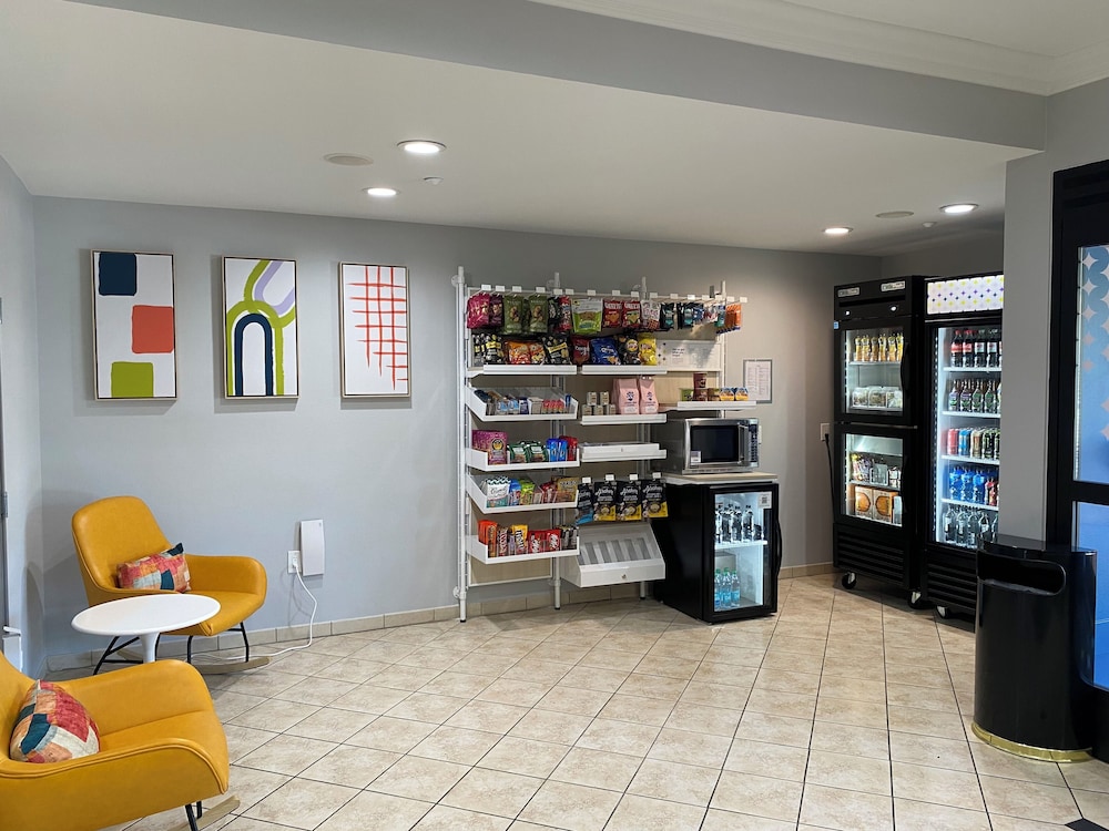 Snack bar