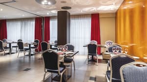 thumbnail: Restaurant