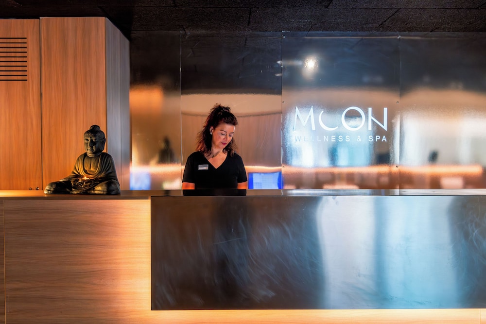 Spa reception