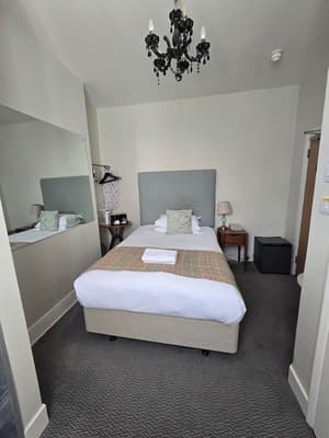 thumbnail: Room
