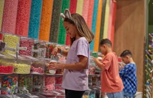 thumbnail: Gift shop