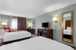 thumbnail: In-room business center