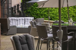 thumbnail: Restaurant