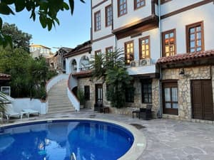 thumbnail: Exterior