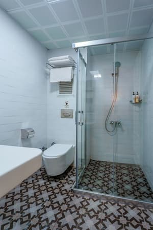 thumbnail: Bathroom