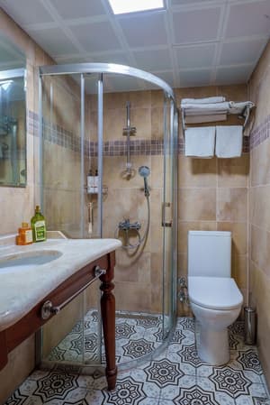 thumbnail: Bathroom