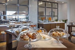 thumbnail: Breakfast area