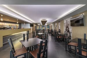 thumbnail: Sports bar