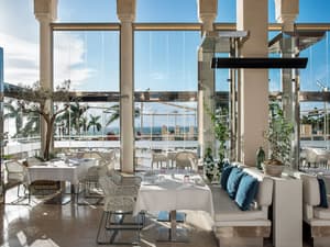 thumbnail: Restaurant