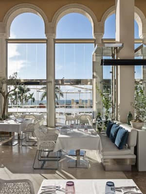thumbnail: Restaurant