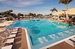 thumbnail: Pool