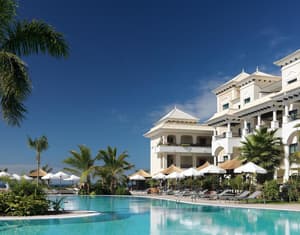 thumbnail: Outdoor pool