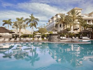 thumbnail: Outdoor pool