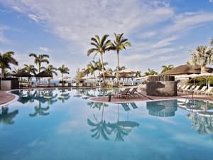 thumbnail: Outdoor pool