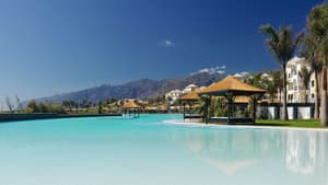 thumbnail: Infinity pool