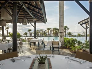 thumbnail: Outdoor dining