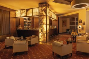 thumbnail: Bar (on property)