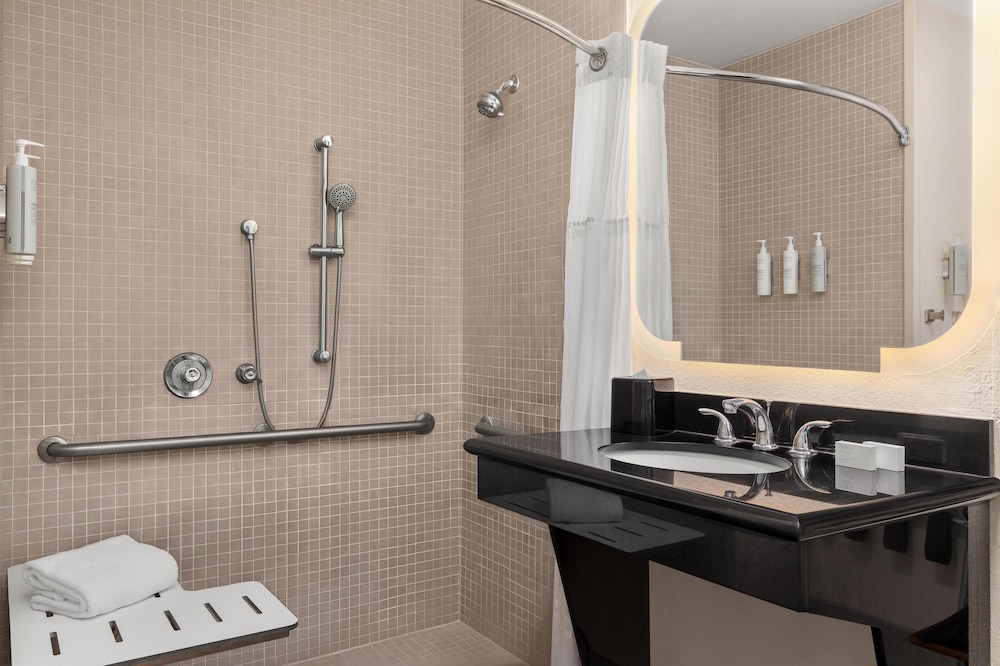 Bathroom shower