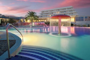 thumbnail: Outdoor pool