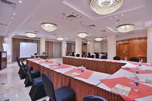 thumbnail: Business center