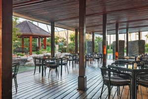 thumbnail: Restaurant