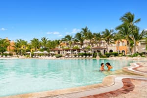 thumbnail: Infinity pool