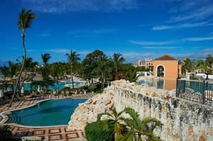 thumbnail: Outdoor pool