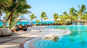 thumbnail: Outdoor pool