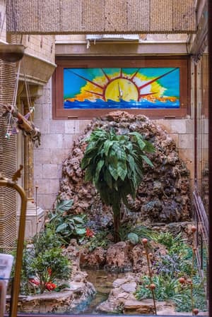 thumbnail: Interior detail