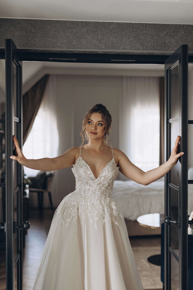 Indoor wedding