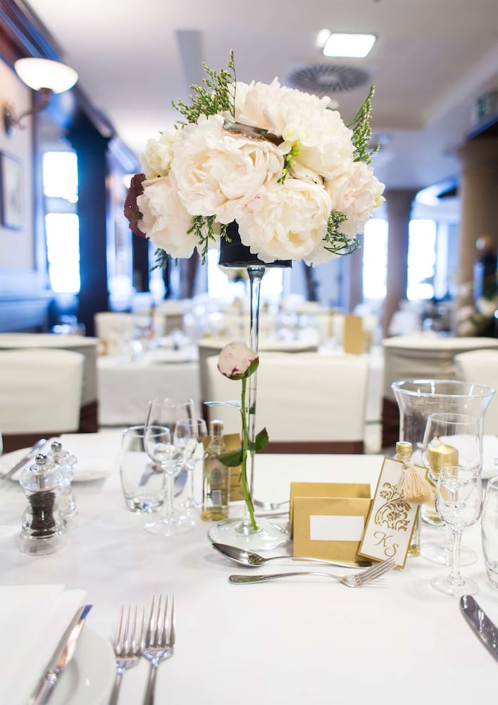 Indoor wedding