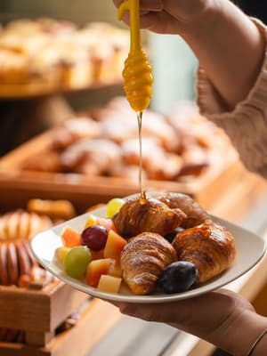 thumbnail: Breakfast buffet