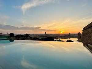 thumbnail: Infinity pool