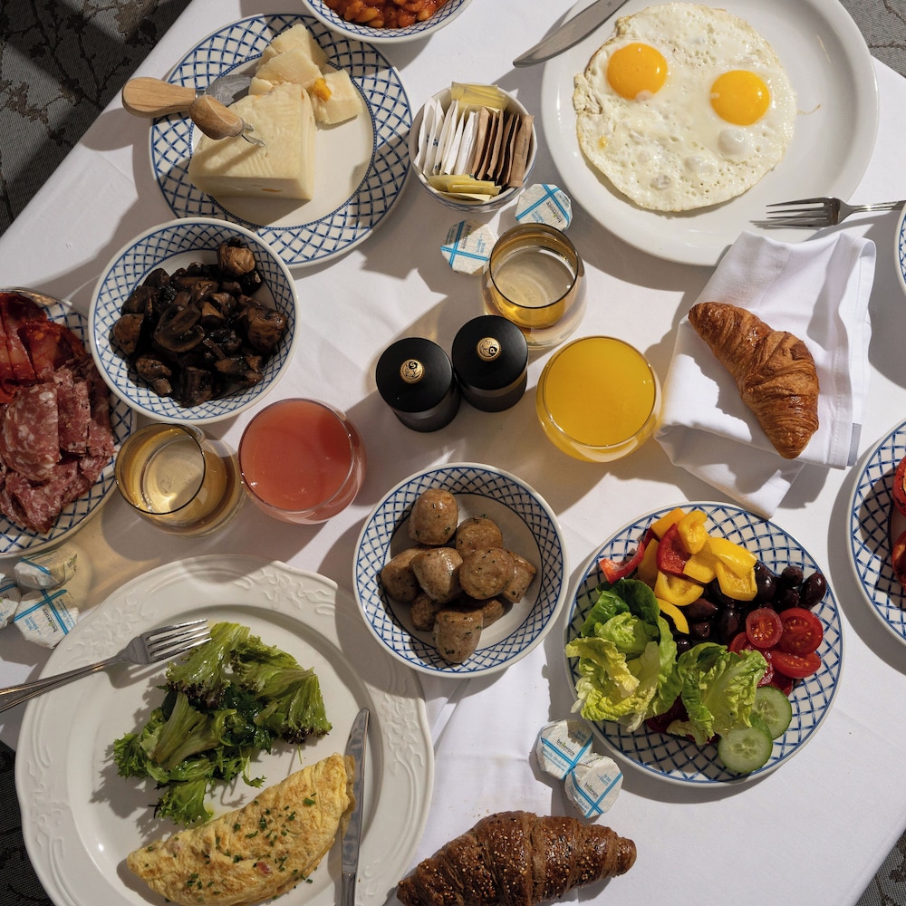 Breakfast meal